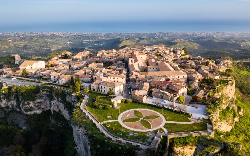 TOUR DELLA CALABRIA PASQUA  DAL 25 AL 31 MARZO 2027